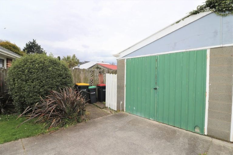 Photo of property in 4/5 Trist Place, Edgeware, Christchurch, 8013