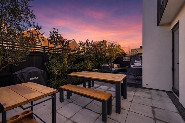 Photo of property in 3/39 Webb Street, St Albans, Christchurch, 8014