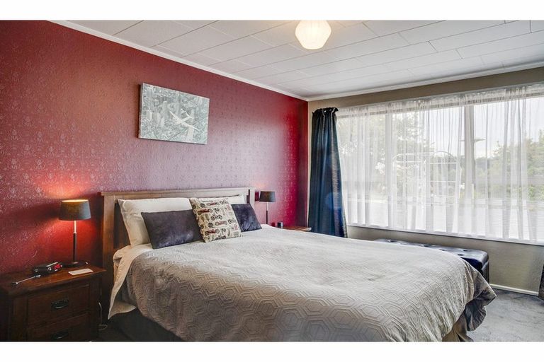 Photo of property in 16 Acacia Drive, Levels, Timaru, 7973