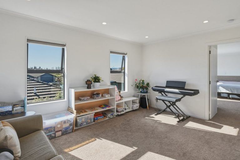 Photo of property in 20 Carroll Place, Owhata, Rotorua, 3010