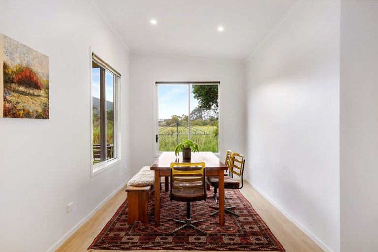 Photo of property in 6 Rhona Place, Mahia, 4198