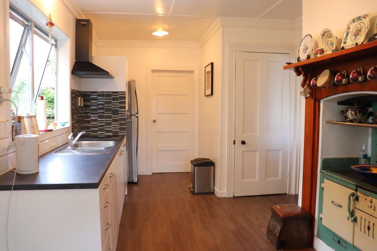 Photo of property in 86 Hakanoa Street, Huntly, 3700