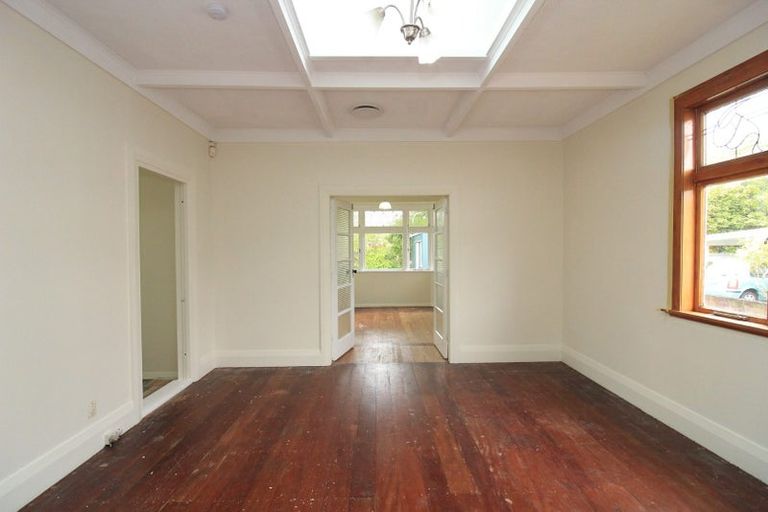 Photo of property in 34 Birdwood Road, Waterloo, Lower Hutt, 5011