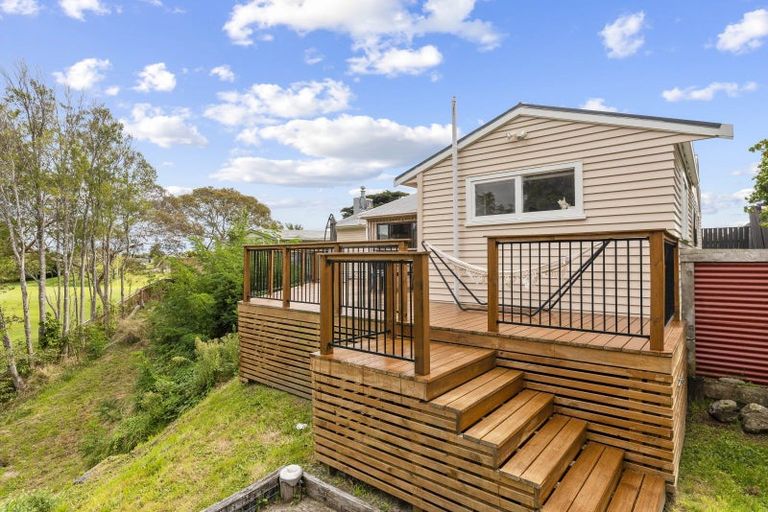 Photo of property in 56 Aorangi Road, Paraparaumu, 5032
