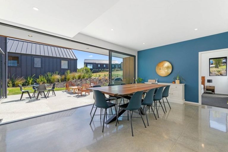 Photo of property in 9 Falconer Rise, Jacks Point, Queenstown, 9371