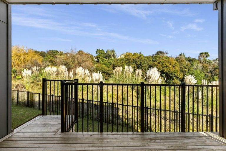 Photo of property in 10 Wrybill Way, Welcome Bay, Tauranga, 3112