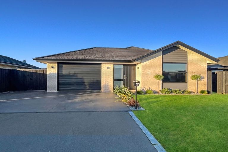 Photo of property in 9 Ragley Way, Rolleston, 7615