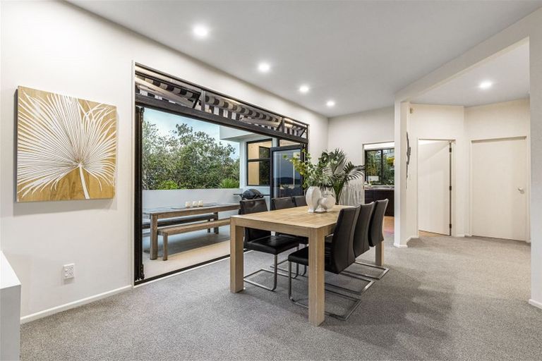 Photo of property in 26 Marellen Drive, Red Beach, 0932