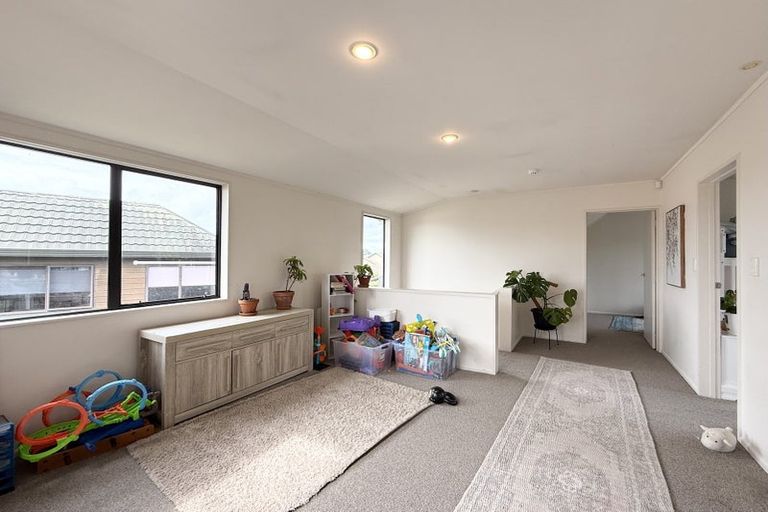 Photo of property in 1/50 Simmental Crescent, Somerville, Auckland, 2014