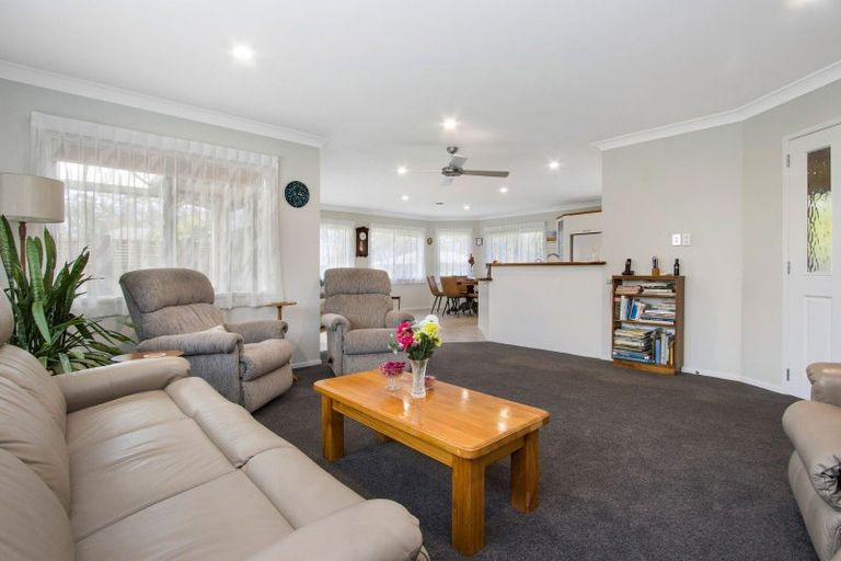 Photo of property in 2 Bransley Grove, Katikati, 3129