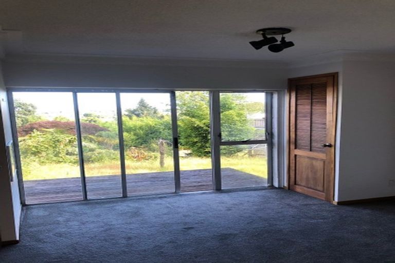 Photo of property in 1 Royal Road, Massey, Auckland, 0614