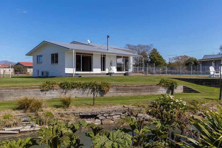 Photo of property in 51 Blicks Road, Renwick, 7204