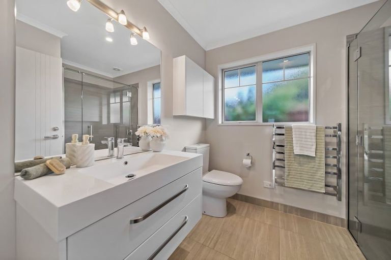 Photo of property in 4/249 Wairakei Road, Bryndwr, Christchurch, 8053