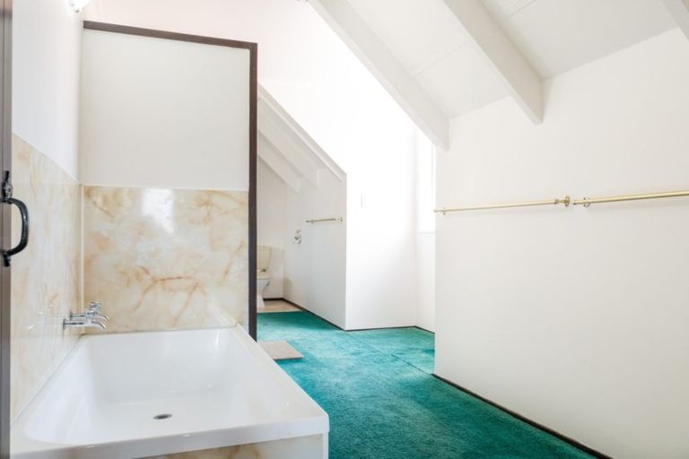 Photo of property in 1 Treadwell Street, Springvale, Whanganui, 4501