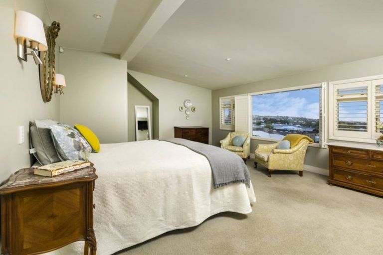 Photo of property in 8 Dodson Avenue, Milford, Auckland, 0620