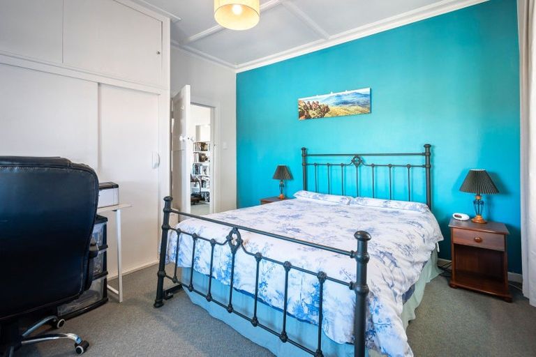 Photo of property in 27 Bond Street, Foxton Beach, Foxton, 4815