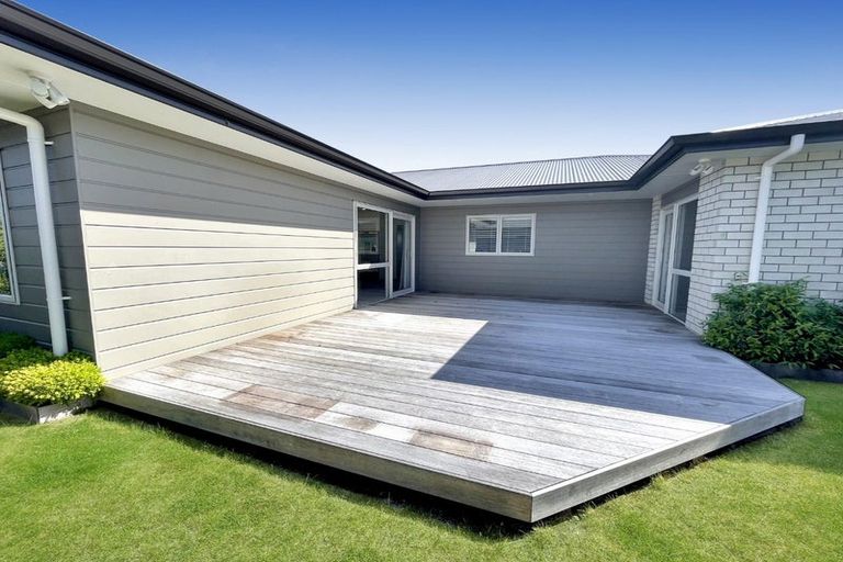 Photo of property in 8 Maison Way, Rangatira Park, Taupo, 3330