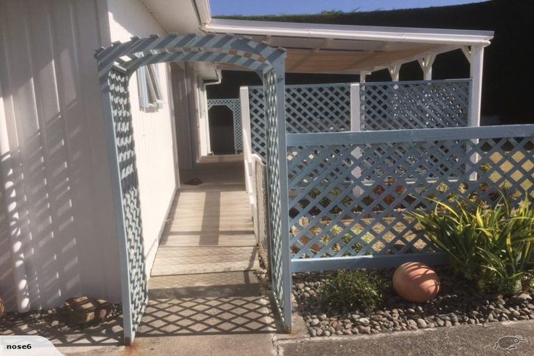 Photo of property in 4 Thomas Place, Foxton Beach, Foxton, 4815