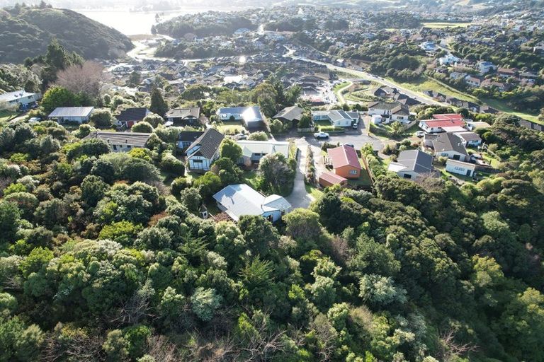 Photo of property in 12 The Yardarm, Whitby, Porirua, 5024