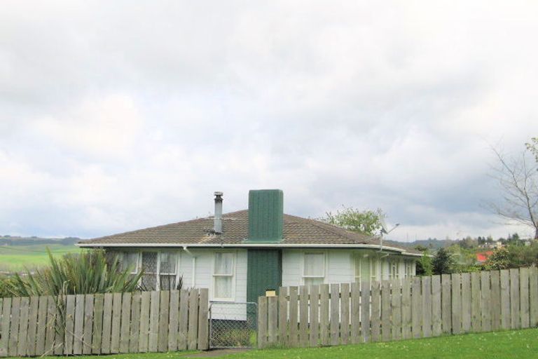 Photo of property in 52 Thomas Crescent, Western Heights, Rotorua, 3015
