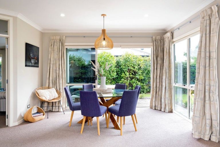 Photo of property in 2 Akaroa Road, Poraiti, Napier, 4112