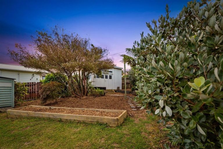 Photo of property in 2/1 Burnham Road, Waitakere, Auckland, 0816