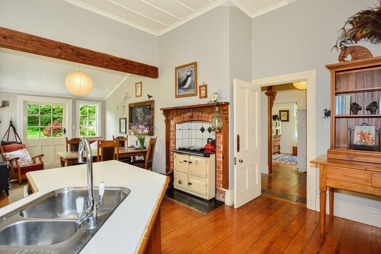 Photo of property in 208 Cave Road, Matokitoki, Gisborne, 4071