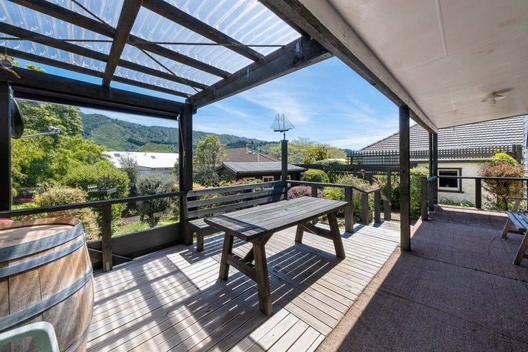 Photo of property in 109a Wellington Street, Picton, 7220