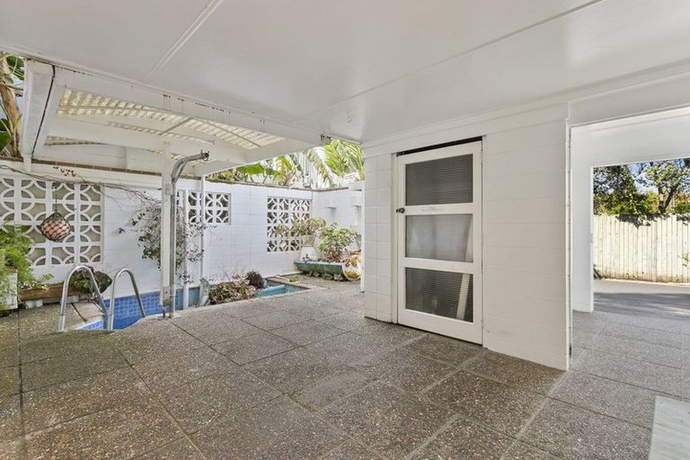 Photo of property in 23a Waiwera Place, Waiwera, Orewa, 0994