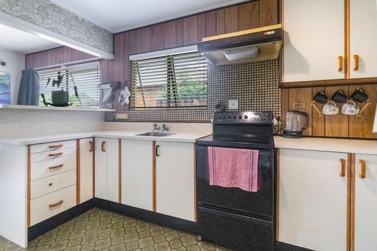 Photo of property in 33 Anthony Crescent, Bader, Hamilton, 3206