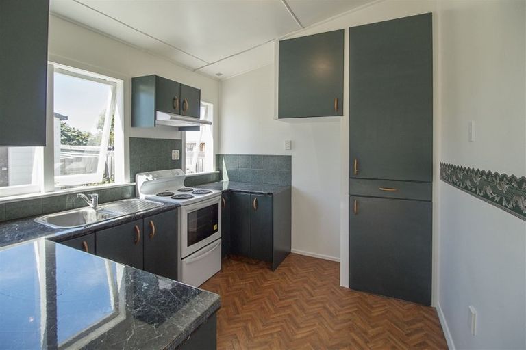 Photo of property in 16 Memorial Avenue, Parkside, Timaru, 7910