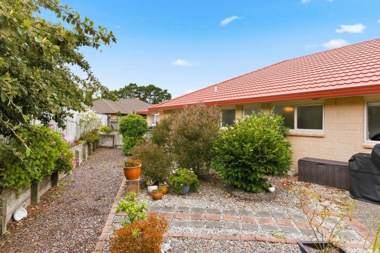 Photo of property in 3 Nicholas Place, Waikanae Beach, Waikanae, 5036