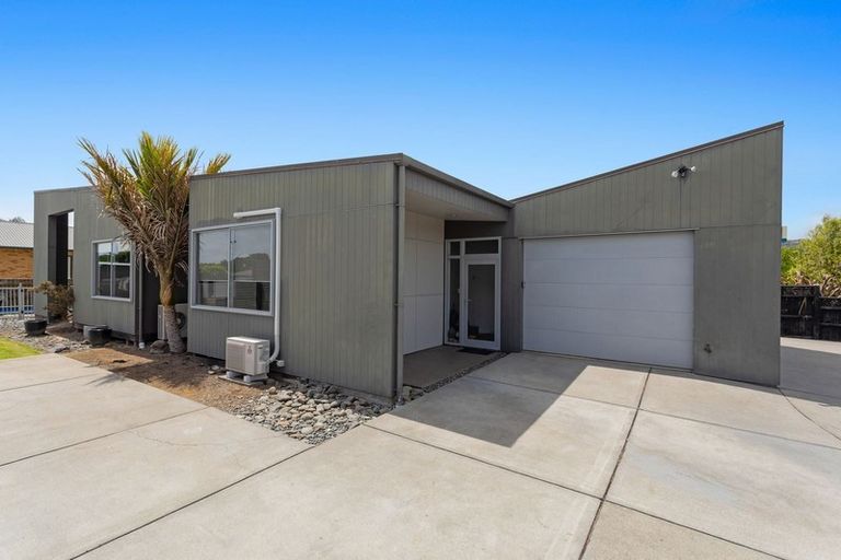 Photo of property in 22 Awatapu Drive, Whakatane, 3120
