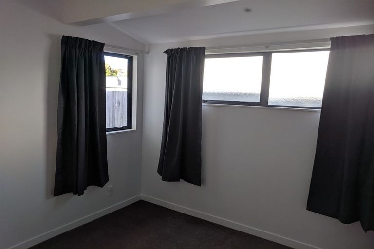 Photo of property in 1b Pollen Street, Johnsonville, Wellington, 6037