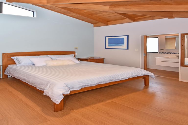 Photo of property in 2/112 Litten Road, Cockle Bay, Auckland, 2014