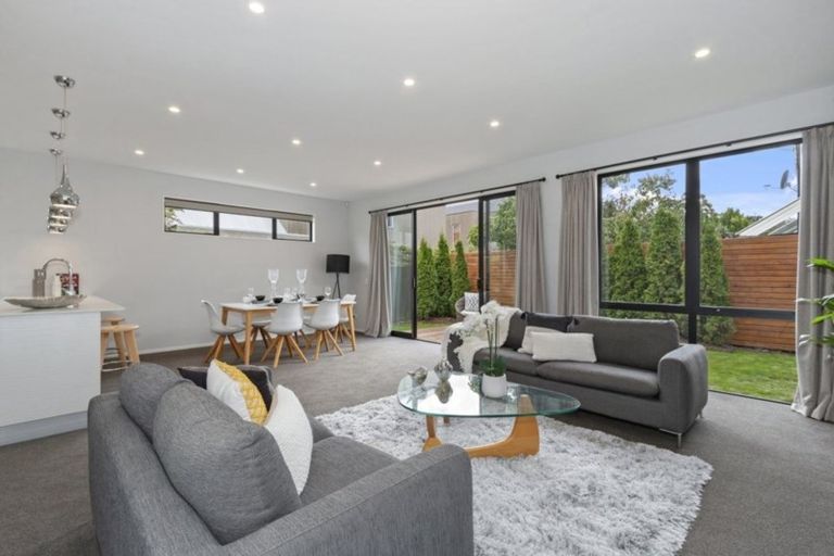 Photo of property in 32a Hewitts Road, Merivale, Christchurch, 8014