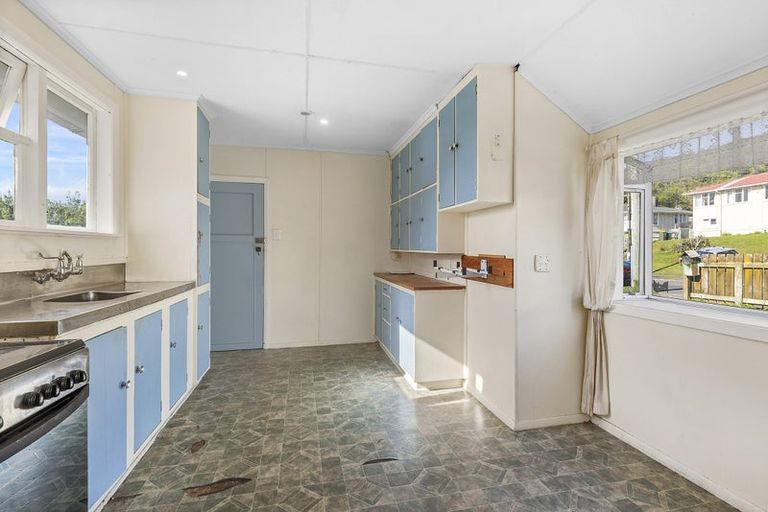 Photo of property in 44 Kotuku Street, Elsdon, Porirua, 5022