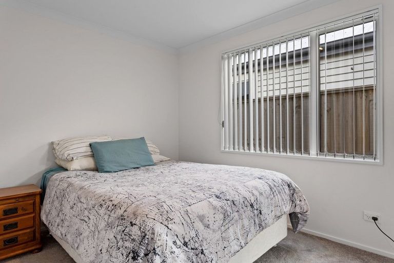 Photo of property in 3 Pounamu Place, Pegasus, 7612