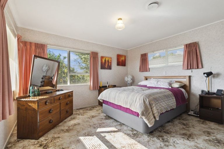 Photo of property in 2/18 Hanover Place, Pahurehure, Papakura, 2113