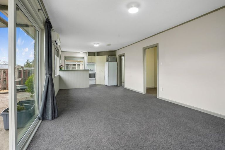 Photo of property in 4 Walker Place, Rangiora, 7400