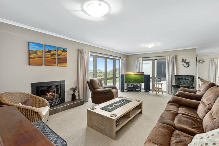 Photo of property in 8a Marine Parade South, Foxton Beach, Foxton, 4815