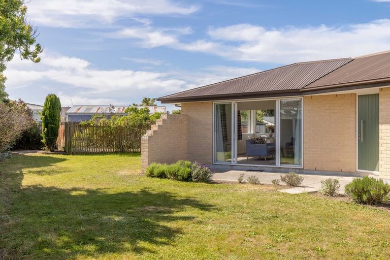 Photo of property in 30 Woodgrove Avenue, North New Brighton, Christchurch, 8083