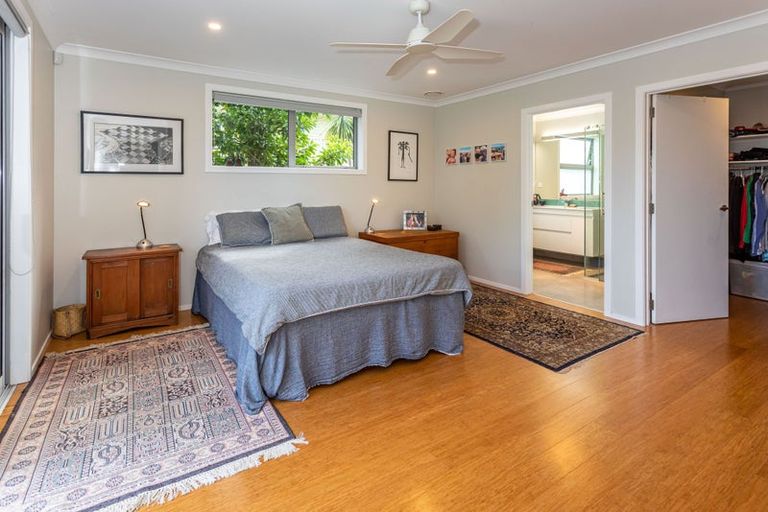 Photo of property in 40 Bellville Drive, Coromandel, 3506