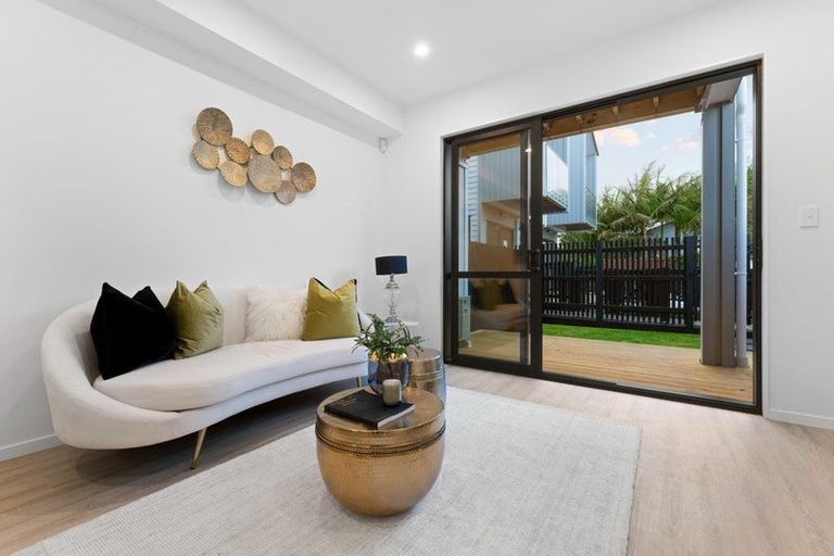 Photo of property in 15c Tabitha Crescent, Henderson, Auckland, 0612