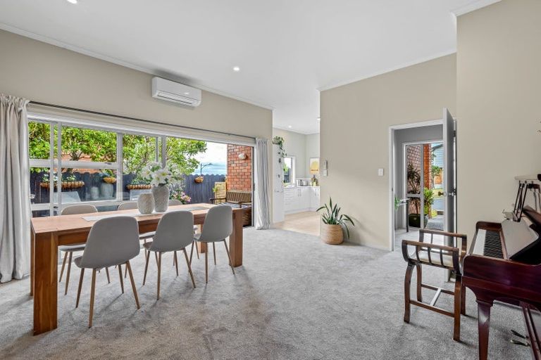 Photo of property in 11 Totara Views Drive, Red Beach, 0932