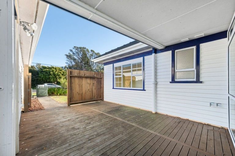 Photo of property in 29 Curtis Street, Okato, 4335