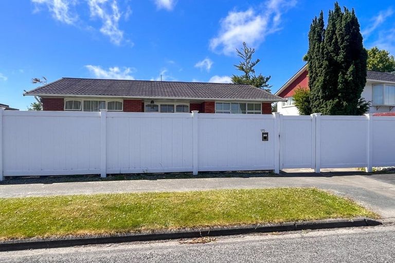 Photo of property in 170 Maidstone Road, Avonhead, Christchurch, 8042