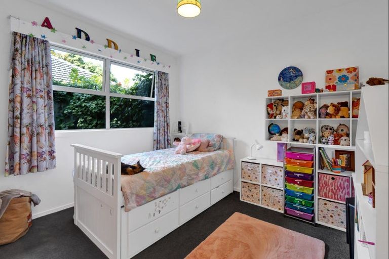 Photo of property in 77 Brooklands Road, Brooklands, New Plymouth, 4310