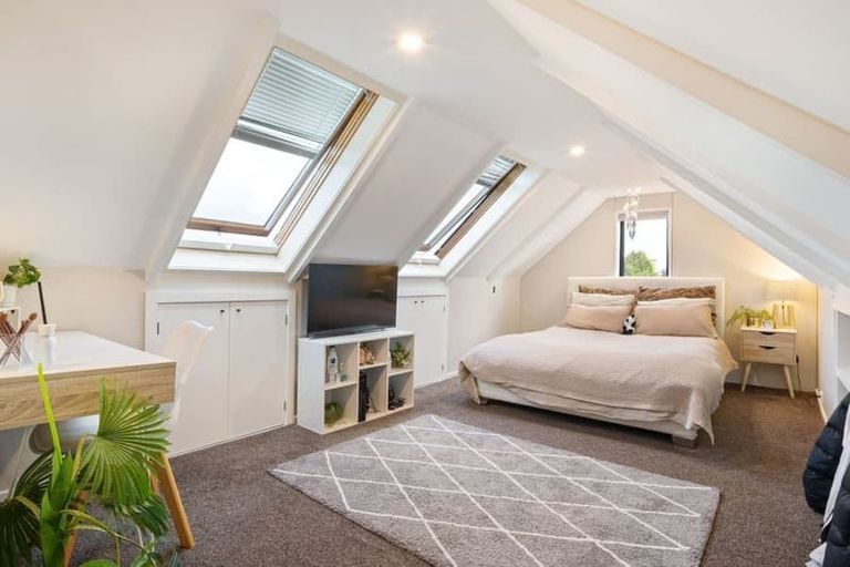 Photo of property in 3 Fieldmoor Place, Parklands, Christchurch, 8083