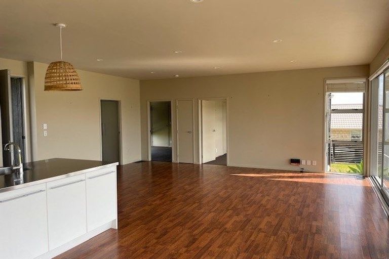 Photo of property in 4 Marram Place, Mangawhai Heads, Mangawhai, 0505